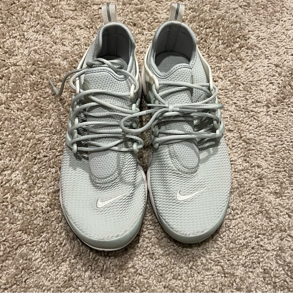 Nike women’s air presto